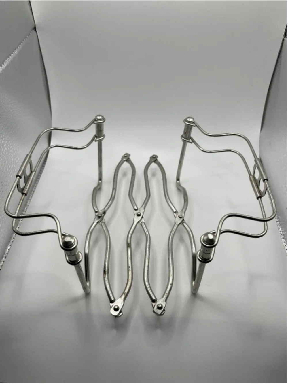 VINTAGE Chrome Silver Expandable Metal Trivet Casserole/Dish Holder ITALY SEE